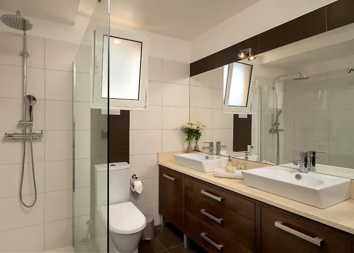 Bay View By Homie Vila